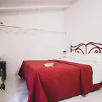 Casa Fola - Centre 게스트하우스 4*